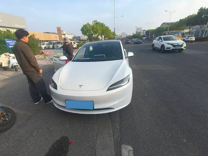 2025 Tesla Model 3 BEV,autocango,china used car exporter,china ev exporter,chinese used car exporter,chinese used ev exporter