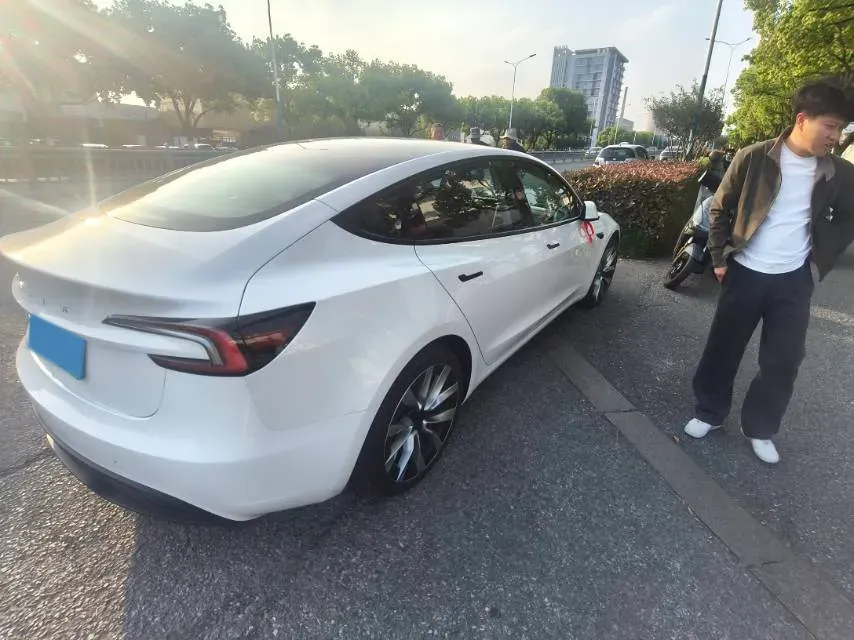 2025 Tesla Model 3 BEV,autocango,china used car exporter,china ev exporter,chinese used car exporter,chinese used ev exporter