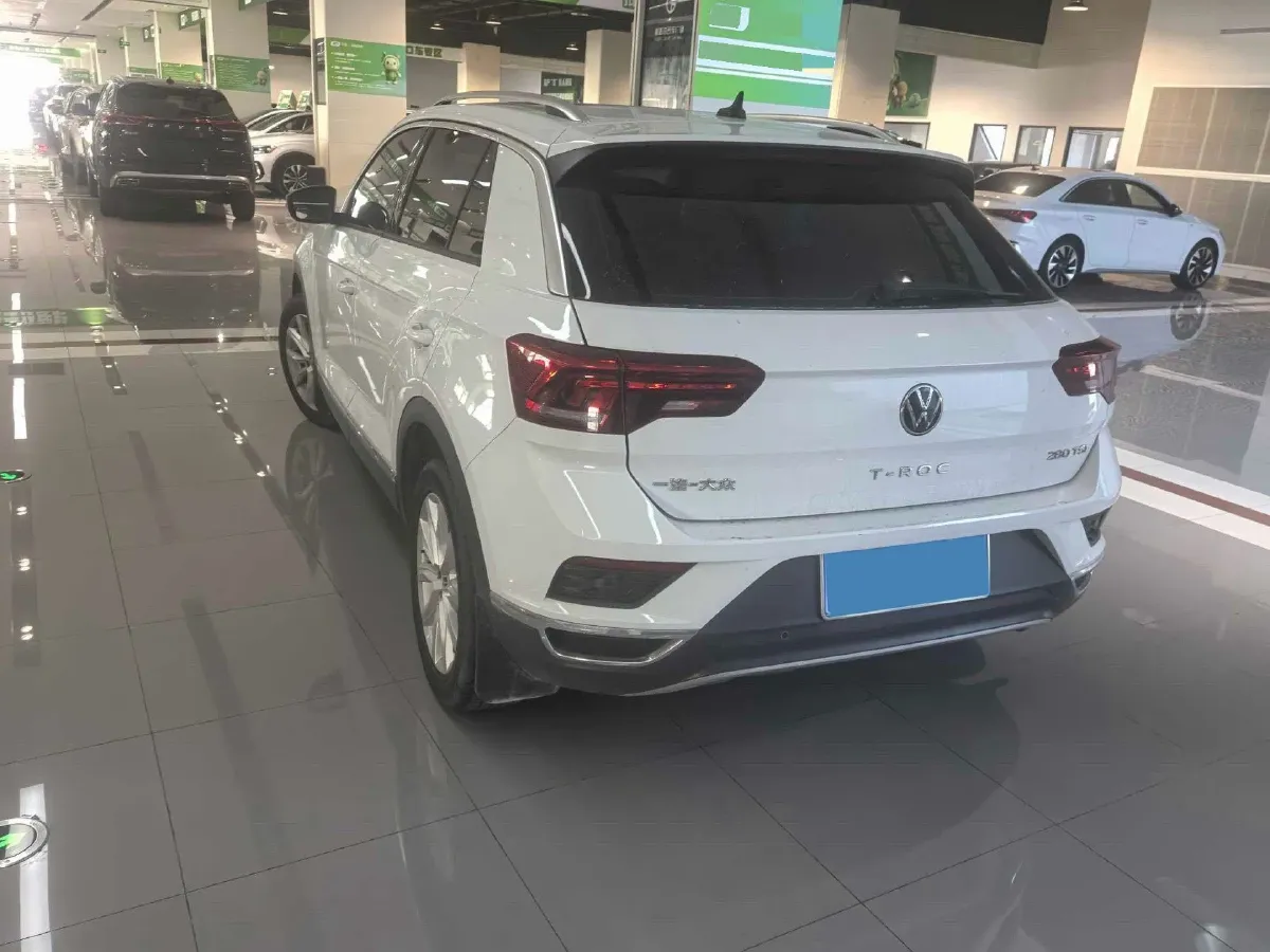 2021 Volkswagen T-Roc 1.4T 150HP L4 7DCT,autocango,china used car exporter,china ev exporter,chinese used car exporter,chinese used ev exporter