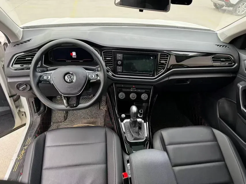 2020 Volkswagen T-Roc 1.4T 150HP L4 7DCT,autocango,china used car exporter,china ev exporter,chinese used car exporter,chinese used ev exporter
