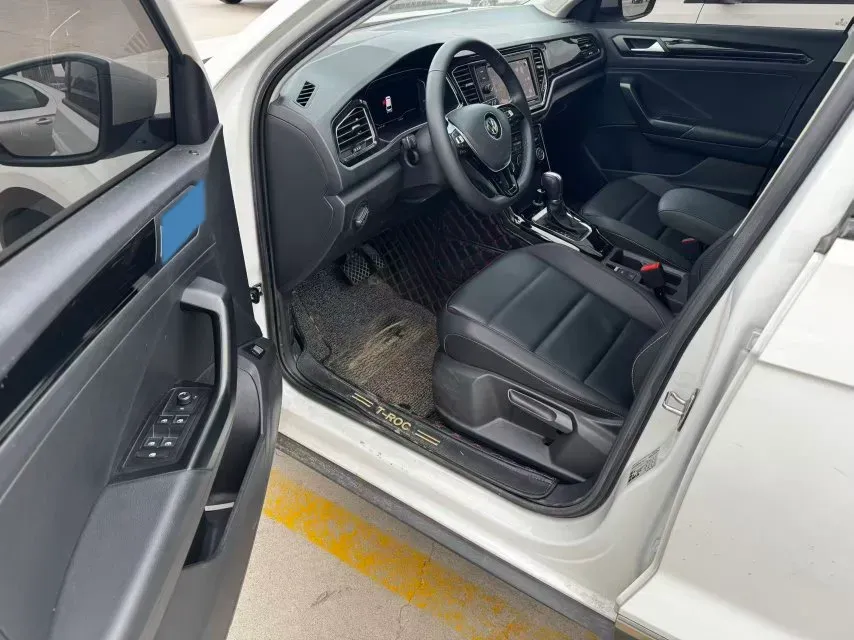 2020 Volkswagen T-Roc 1.4T 150HP L4 7DCT,autocango,china used car exporter,china ev exporter,chinese used car exporter,chinese used ev exporter