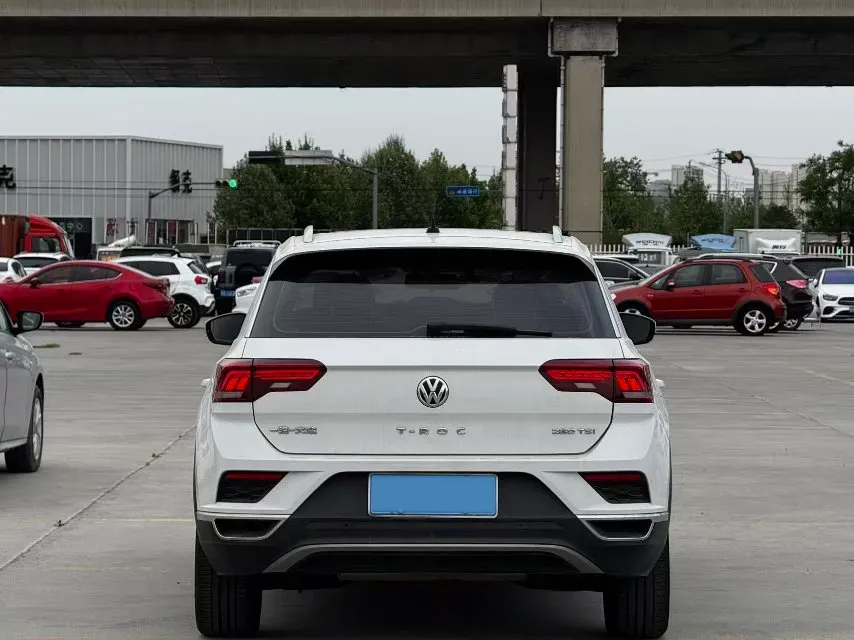 2020 Volkswagen T-Roc 1.4T 150HP L4 7DCT,autocango,china used car exporter,china ev exporter,chinese used car exporter,chinese used ev exporter