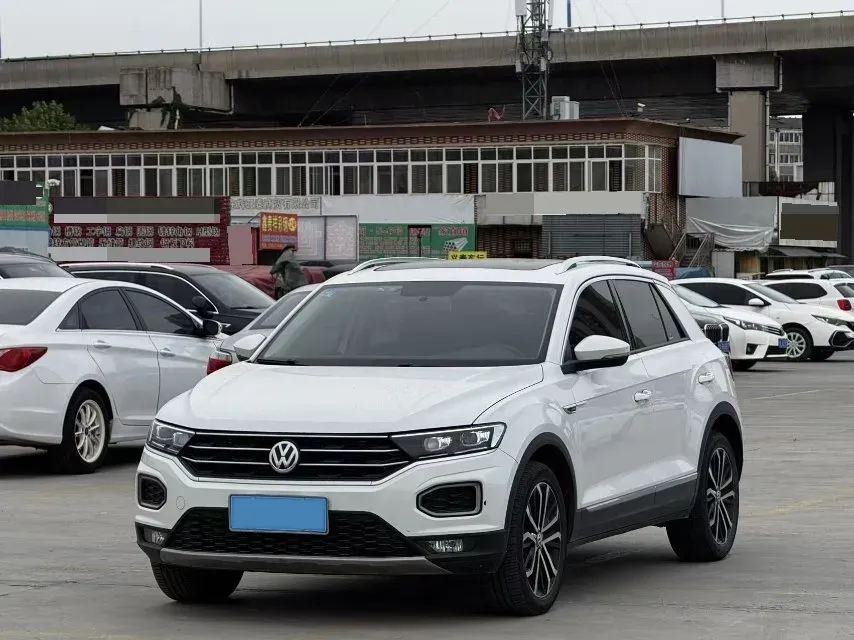 2020 Volkswagen T-Roc 1.4T 150HP L4 7DCT,autocango,china used car exporter,china ev exporter,chinese used car exporter,chinese used ev exporter