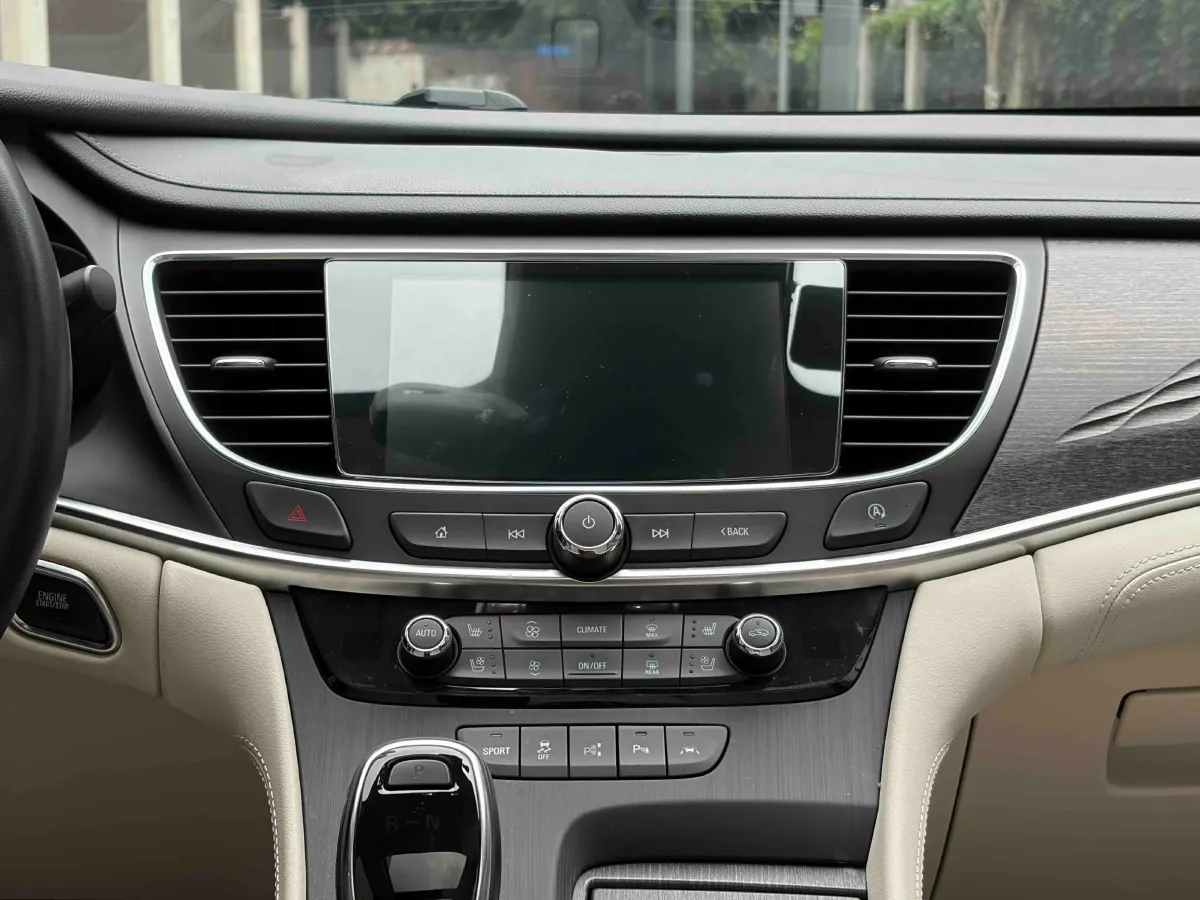 2021 Buick Larcosse 2.0T 237HP L4 9AT,autocango,china used car exporter,china ev exporter,chinese used car exporter,chinese used ev exporter