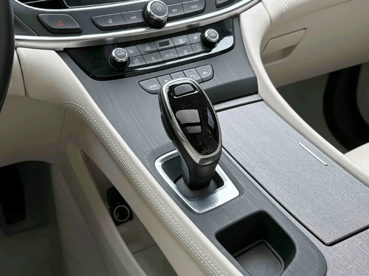 2021 Buick Larcosse 2.0T 237HP L4 9AT,autocango,china used car exporter,china ev exporter,chinese used car exporter,chinese used ev exporter