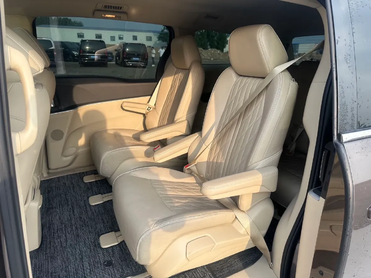 2023 Buick GL8 2.0T 237HP L4 9AT,autocango,china used car exporter,china ev exporter,chinese used car exporter,chinese used ev exporter