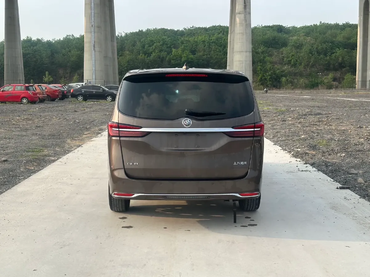 2023 Buick GL8 2.0T 237HP L4 9AT,autocango,china used car exporter,china ev exporter,chinese used car exporter,chinese used ev exporter