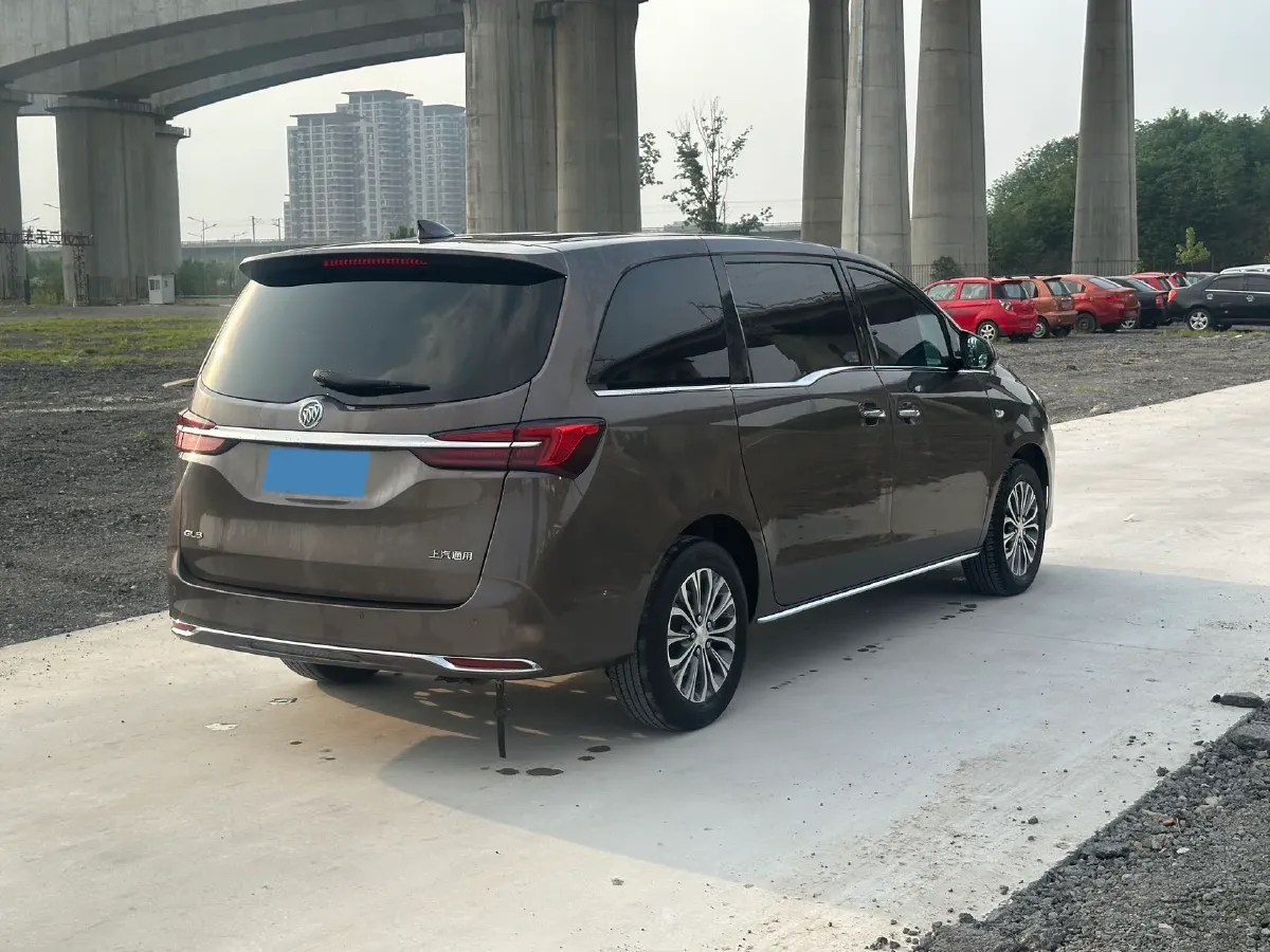 2023 Buick GL8 2.0T 237HP L4 9AT,autocango,china used car exporter,china ev exporter,chinese used car exporter,chinese used ev exporter