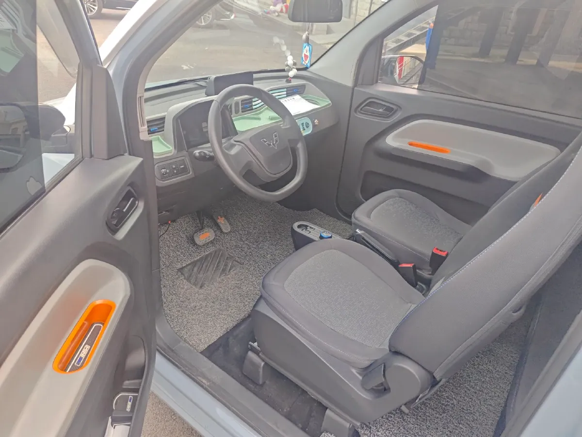 2020 WuLing HongGuang MINI EV BEV 13.8KWH,autocango,china used car exporter,china ev exporter,chinese used car exporter,chinese used ev exporter