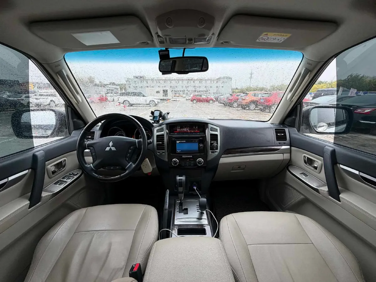 2017 Honda Jade 1.8L 141HP L4 5AT,autocango,china used car exporter,china ev exporter,chinese used car exporter,chinese used ev exporter