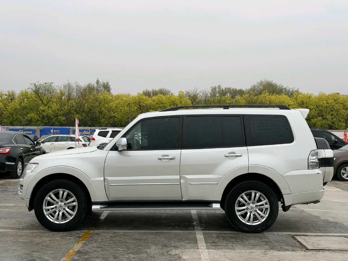 2017 Honda Jade 1.8L 141HP L4 5AT,autocango,china used car exporter,china ev exporter,chinese used car exporter,chinese used ev exporter