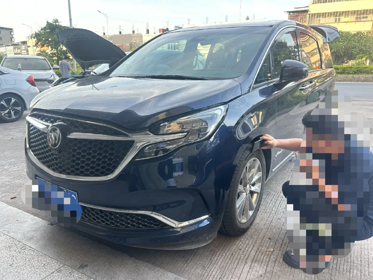 2022 Buick GL8 2.0T 237HP L4 9AT,autocango,china used car exporter,china ev exporter,chinese used car exporter,chinese used ev exporter