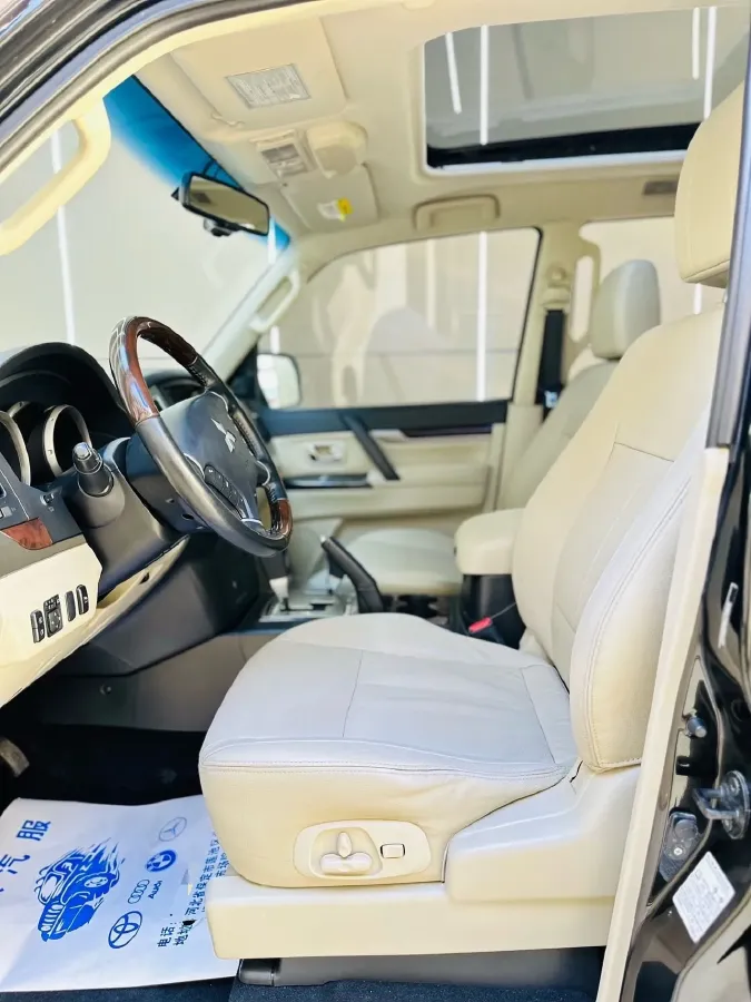 2017 Honda Jade 1.8L 141HP L4 5AT,autocango,china used car exporter,china ev exporter,chinese used car exporter,chinese used ev exporter