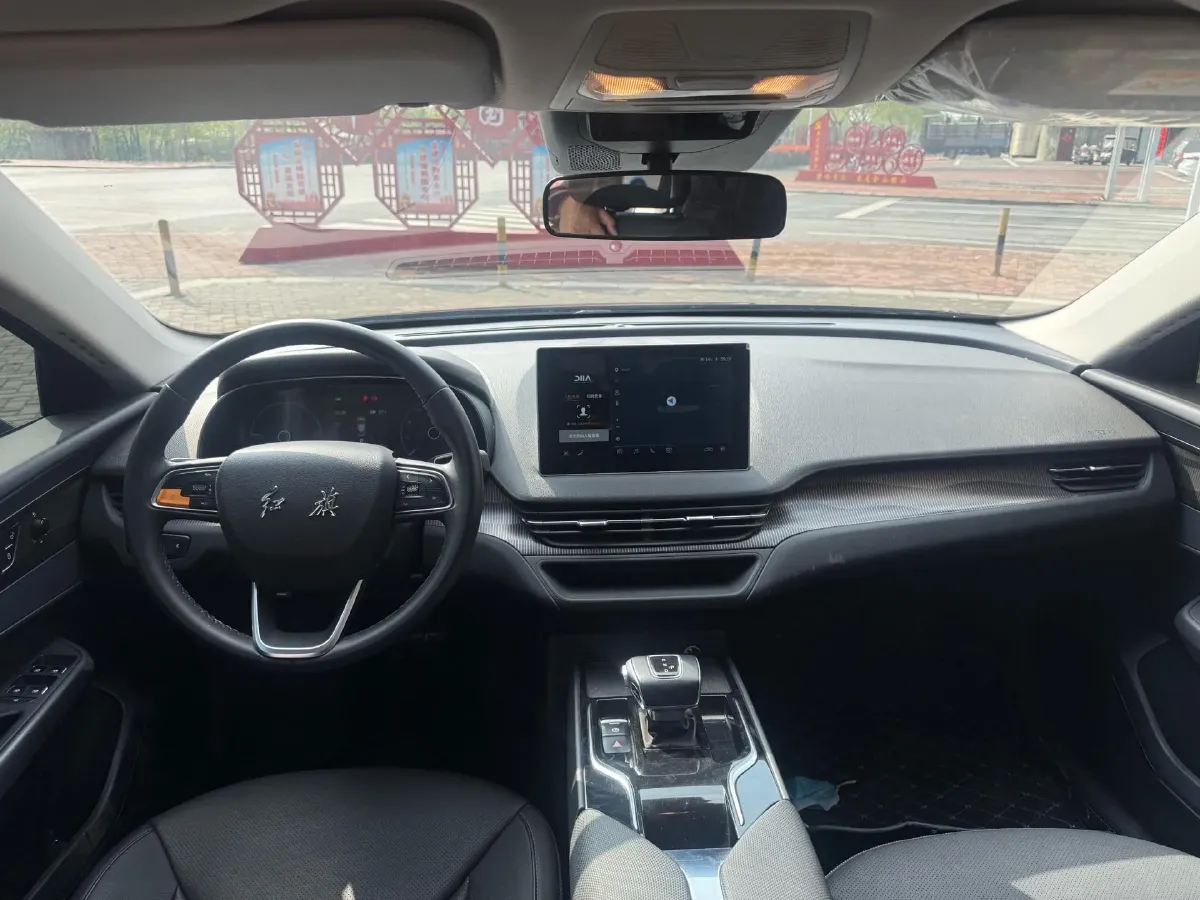 2021 HongQi E-QM5 BEV 54KWH,autocango,china used car exporter,china ev exporter,chinese used car exporter,chinese used ev exporter