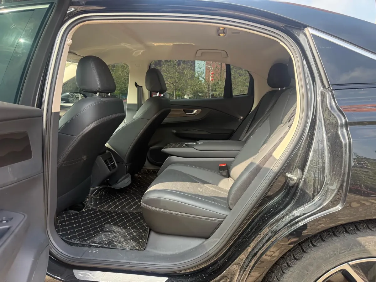 2021 HongQi E-QM5 BEV 54KWH,autocango,china used car exporter,china ev exporter,chinese used car exporter,chinese used ev exporter