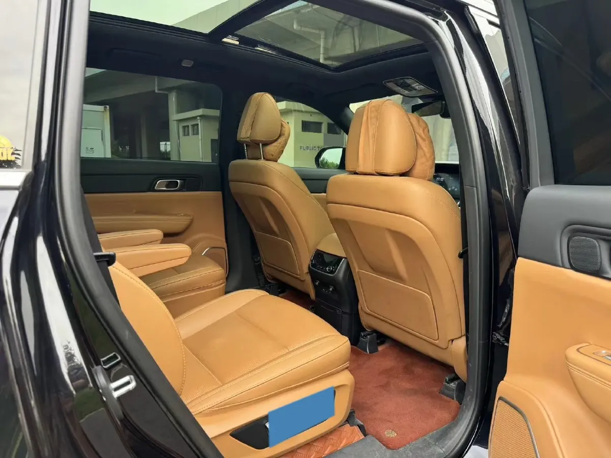 2021 Li ONE Range Extended 131HP REEV 40.5KWH,autocango,china used car exporter,china ev exporter,chinese used car exporter,chinese used ev exporter