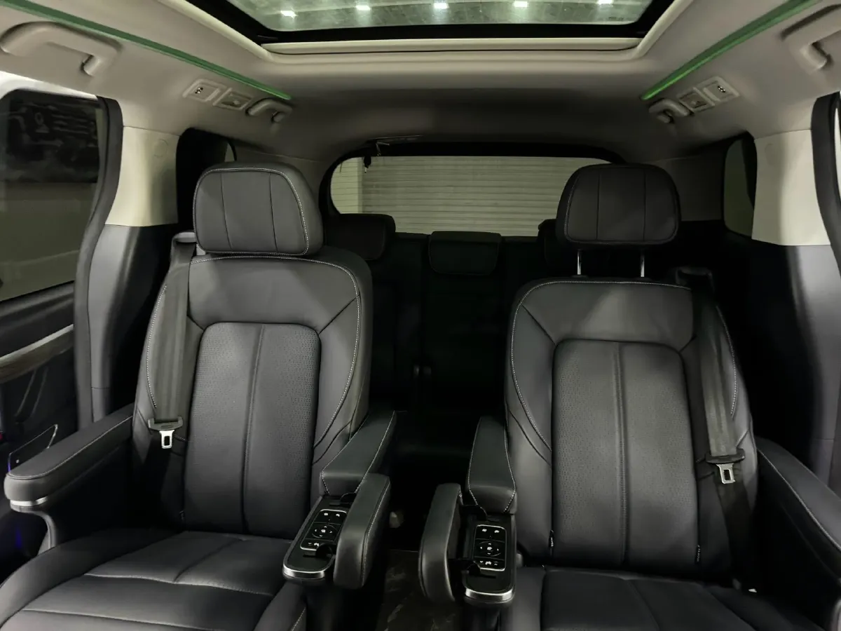 2023 GAC Trumpchi M8 2.0T 252HP L4 8AT,autocango,china used car exporter,china ev exporter,chinese used car exporter,chinese used ev exporter