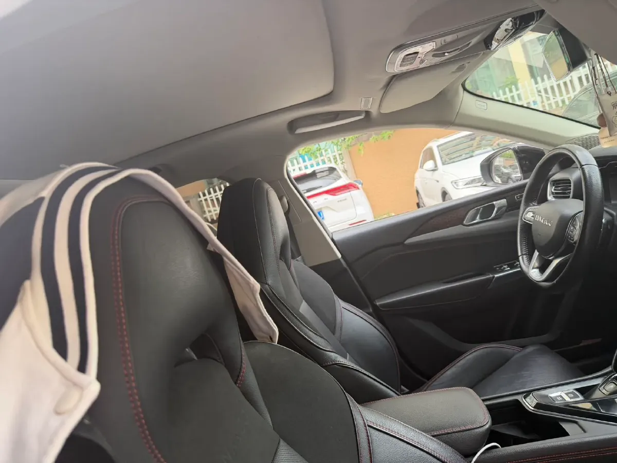 2018 Toyota C-HR 2.0L 171HP L4 CVT,autocango,china used car exporter,china ev exporter,chinese used car exporter,chinese used ev exporter