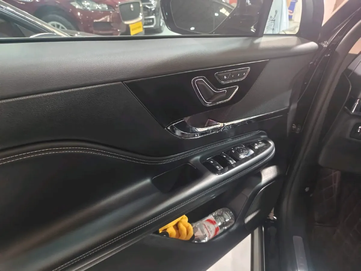 2024 Lincoln Corsair 1.5T 193HP L4 E-CVT Hybrid,autocango,china used car exporter,china ev exporter,chinese used car exporter,chinese used ev exporter