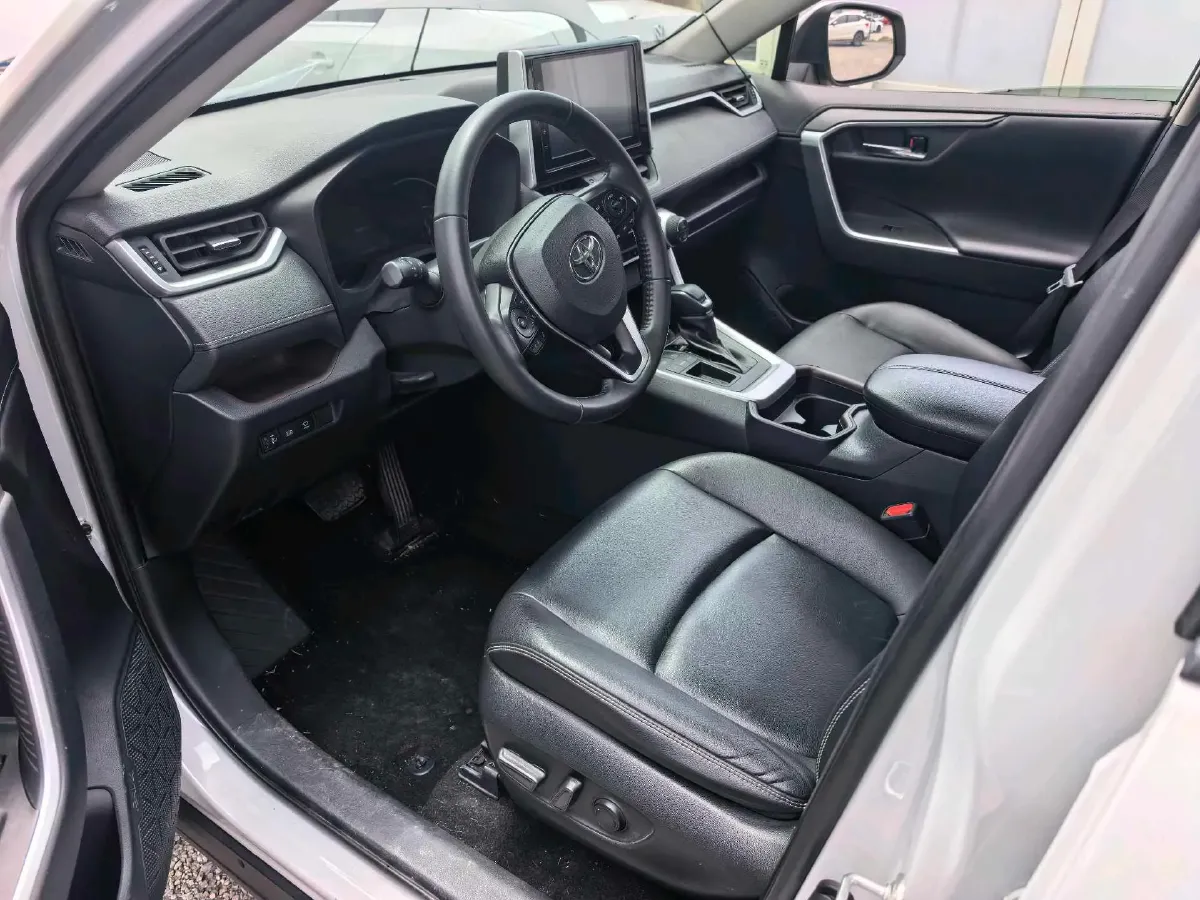 2020 Toyota RAV4 2.0L 171HP L4 CVT,autocango,china used car exporter,china ev exporter,chinese used car exporter,chinese used ev exporter