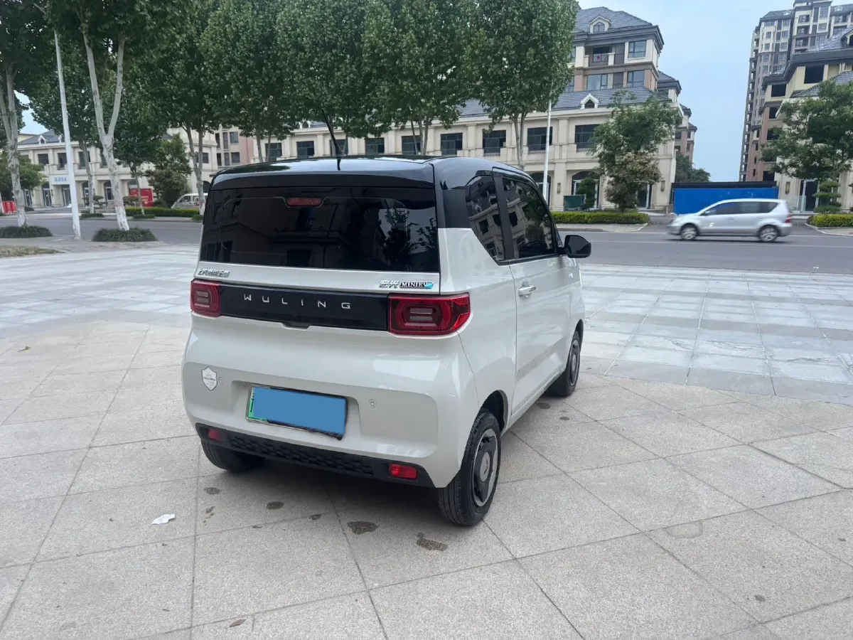 2022 WuLing HongGuang MINI EV BEV 13.9KWH,autocango,china used car exporter,china ev exporter,chinese used car exporter,chinese used ev exporter
