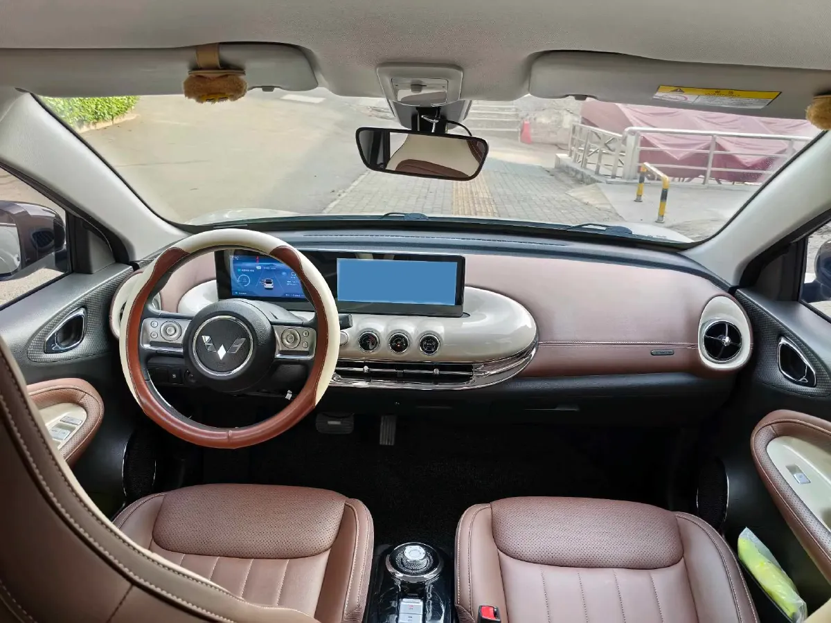 2023 WuLing BinGuo BEV 31.9KWH,autocango,china used car exporter,china ev exporter,chinese used car exporter,chinese used ev exporter