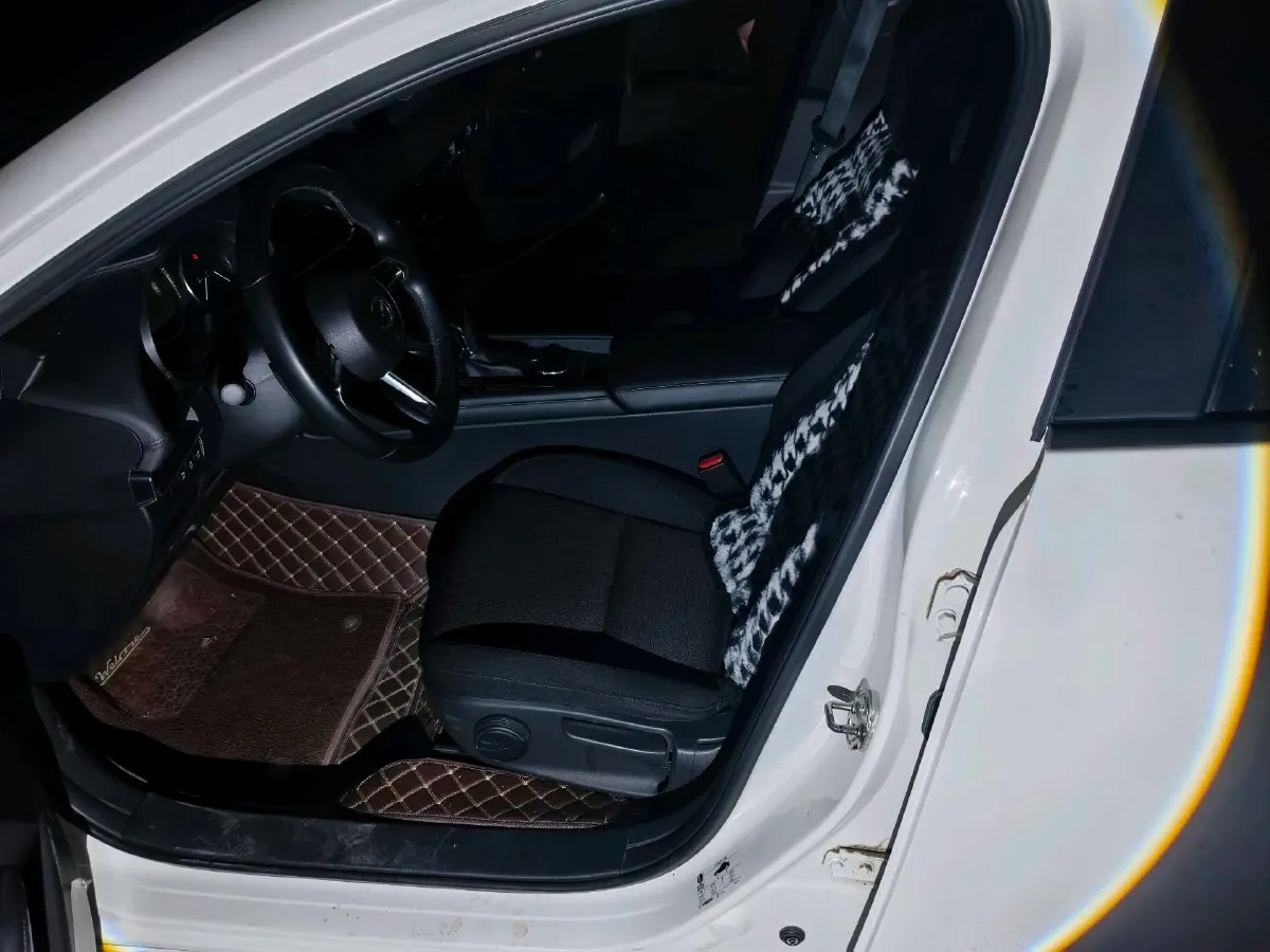 2021 Mazda 3 Axela 2.0L 158HP L4 6AT,autocango,china used car exporter,china ev exporter,chinese used car exporter,chinese used ev exporter