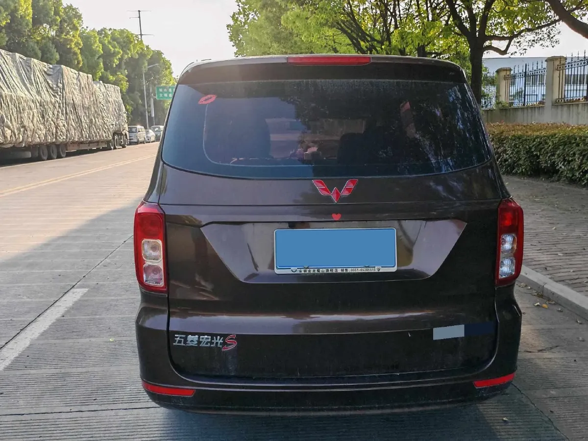 2019 WuLing HongGuang 1.5L 99HP L4 6MT,autocango,china used car exporter,china ev exporter,chinese used car exporter,chinese used ev exporter