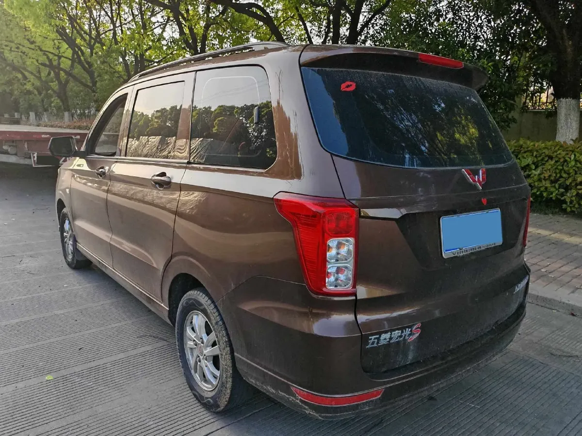 2019 WuLing HongGuang 1.5L 99HP L4 6MT,autocango,china used car exporter,china ev exporter,chinese used car exporter,chinese used ev exporter