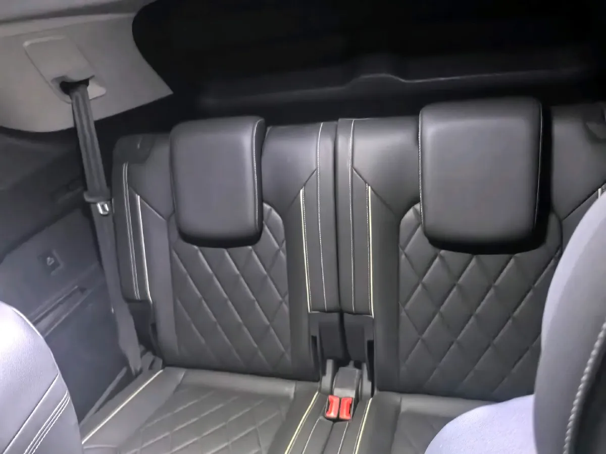 2023 Volkswagen Talagon 2.5T 299HP V6 7DCT,autocango,china used car exporter,china ev exporter,chinese used car exporter,chinese used ev exporter