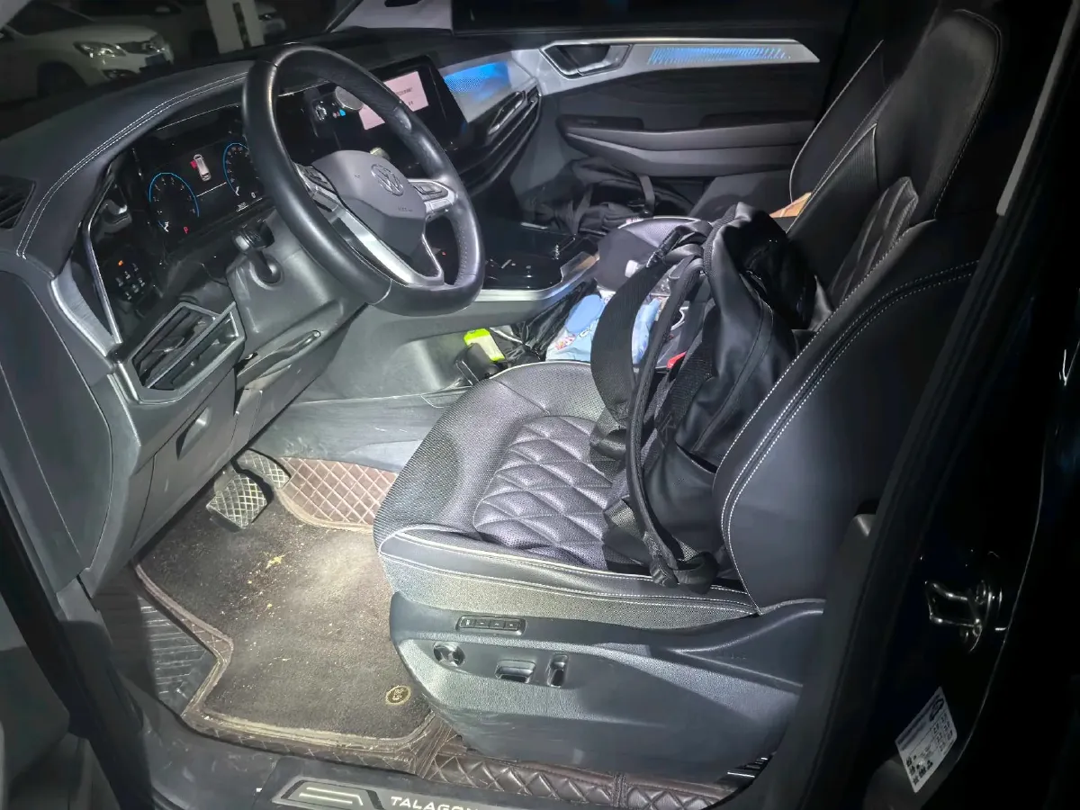 2023 Volkswagen Talagon 2.5T 299HP V6 7DCT,autocango,china used car exporter,china ev exporter,chinese used car exporter,chinese used ev exporter