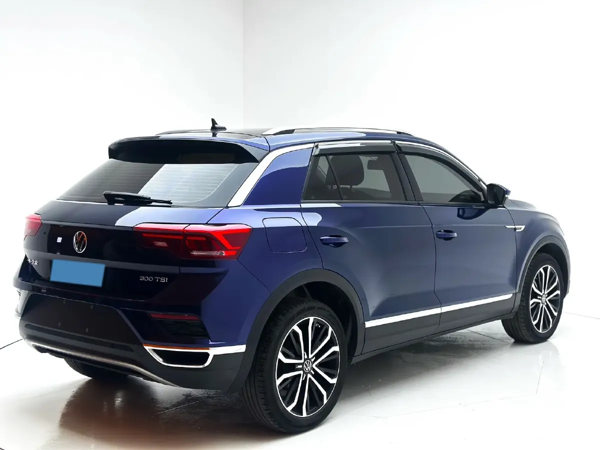 2022 Volkswagen T-Roc 1.4T 150HP L4 7DCT,autocango,china used car exporter,china ev exporter,chinese used car exporter,chinese used ev exporter