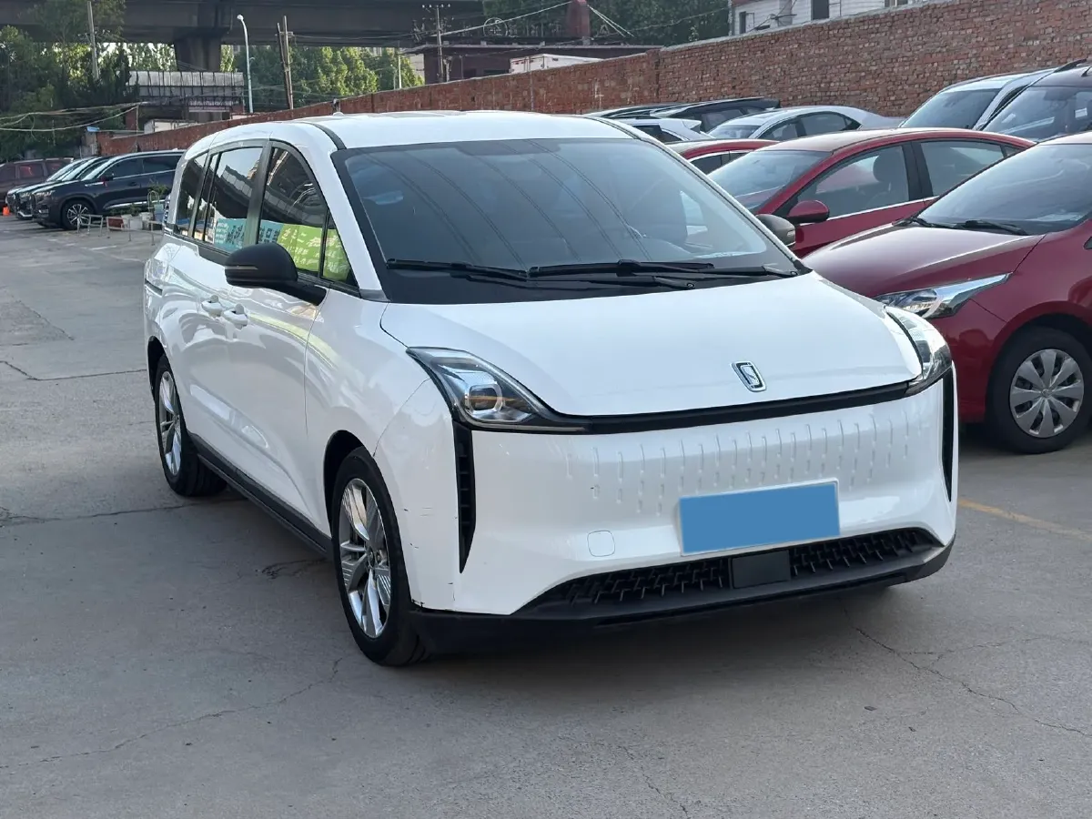 2022 JMC YuHu 7 2.0T 141HP L4 8AT,autocango,china used car exporter,china ev exporter,chinese used car exporter,chinese used ev exporter