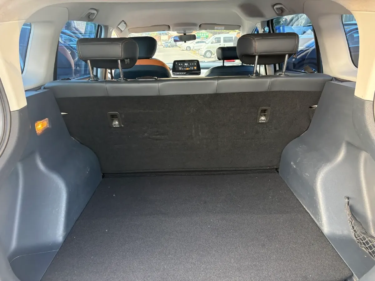 2022 JMC YuHu 7 2.0T 141HP L4 8AT,autocango,china used car exporter,china ev exporter,chinese used car exporter,chinese used ev exporter