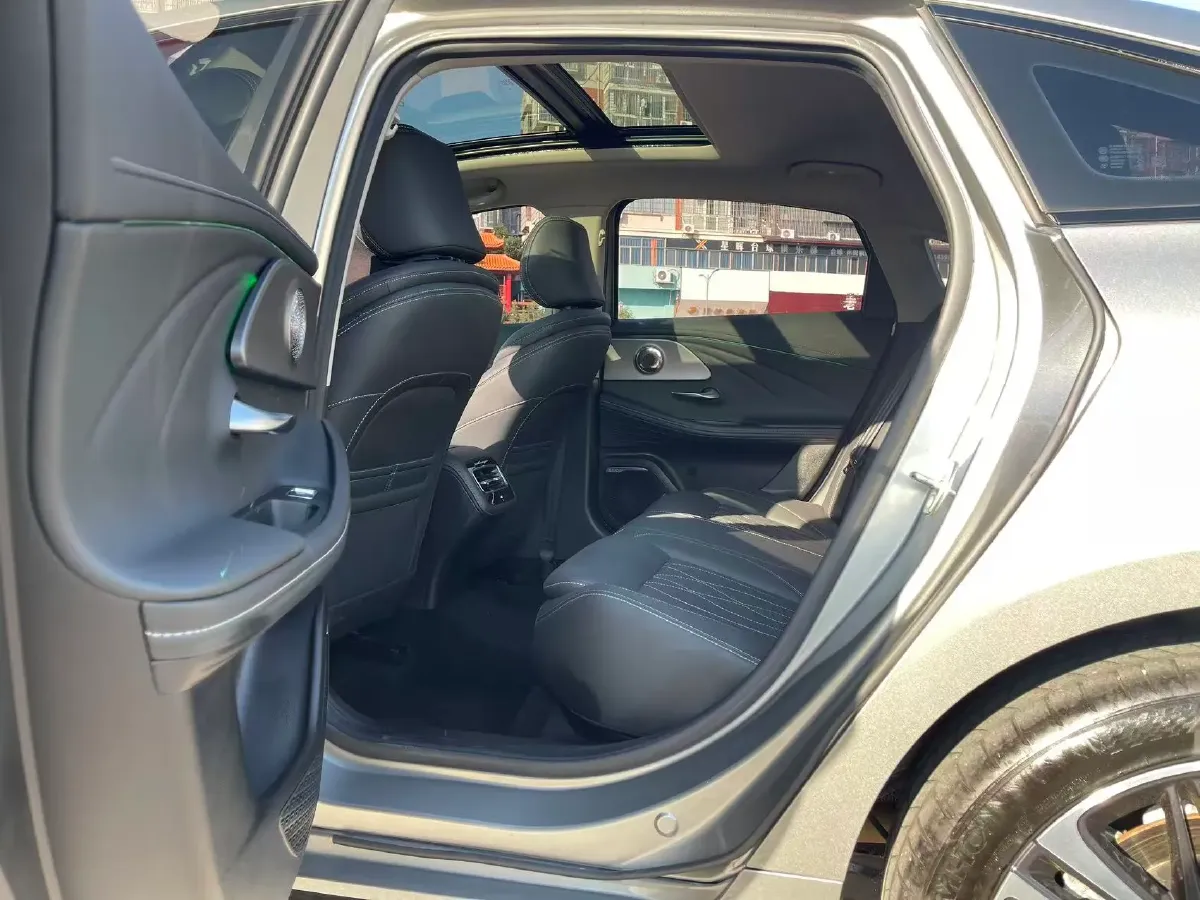 2023 Chery Arrizo 8 2.0T 254HP L4 7DCT,autocango,china used car exporter,china ev exporter,chinese used car exporter,chinese used ev exporter