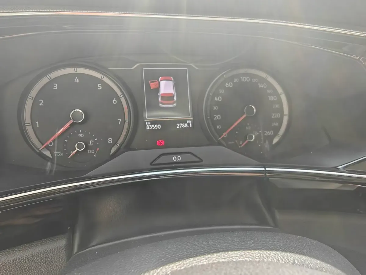 2019 Jeep Cherokee 2.0T 234HP L4 9AT,autocango,china used car exporter,china ev exporter,chinese used car exporter,chinese used ev exporter