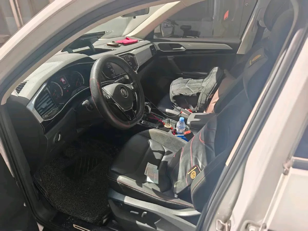 2019 Jeep Cherokee 2.0T 234HP L4 9AT,autocango,china used car exporter,china ev exporter,chinese used car exporter,chinese used ev exporter