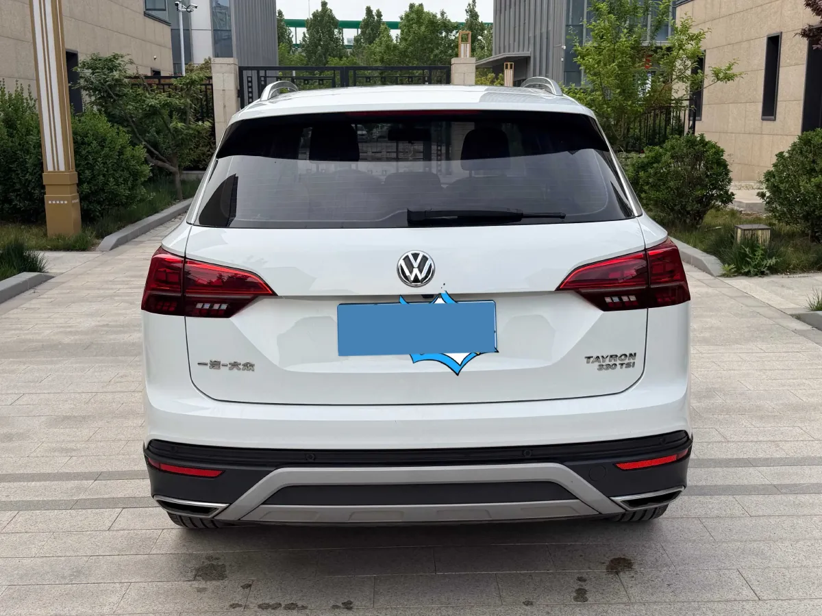 2019 Jeep Cherokee 2.0T 234HP L4 9AT,autocango,china used car exporter,china ev exporter,chinese used car exporter,chinese used ev exporter