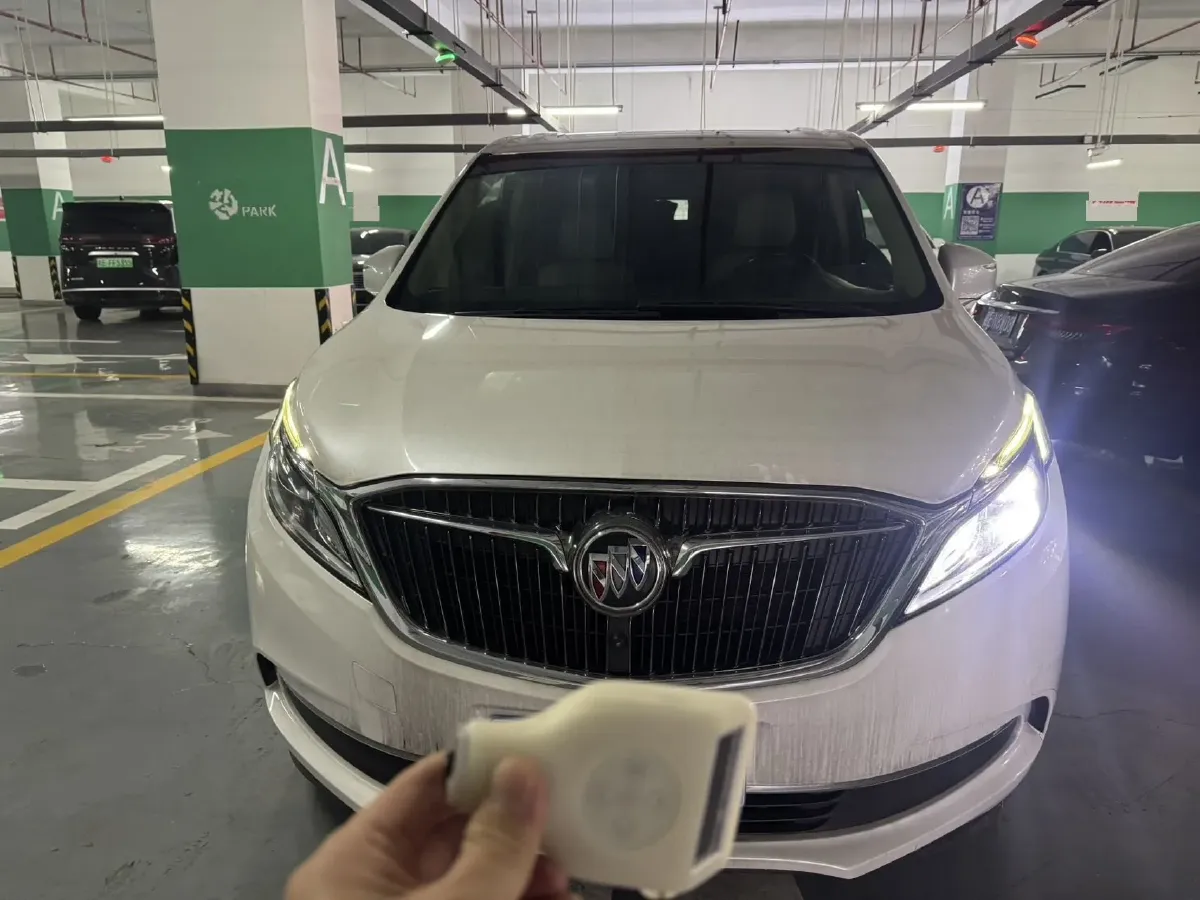 2018 Buick GL8 2.0T 260HP L4 6AT,autocango,china used car exporter,china ev exporter,chinese used car exporter,chinese used ev exporter