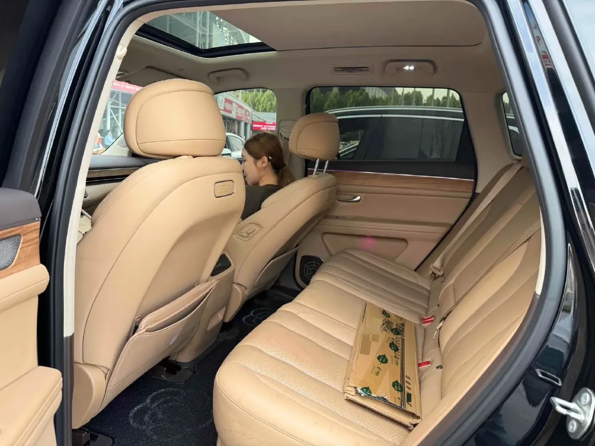 2023 HIMA AITO M5 1.5T 152HP L4 REEV 40KWH,autocango,china used car exporter,china ev exporter,chinese used car exporter,chinese used ev exporter