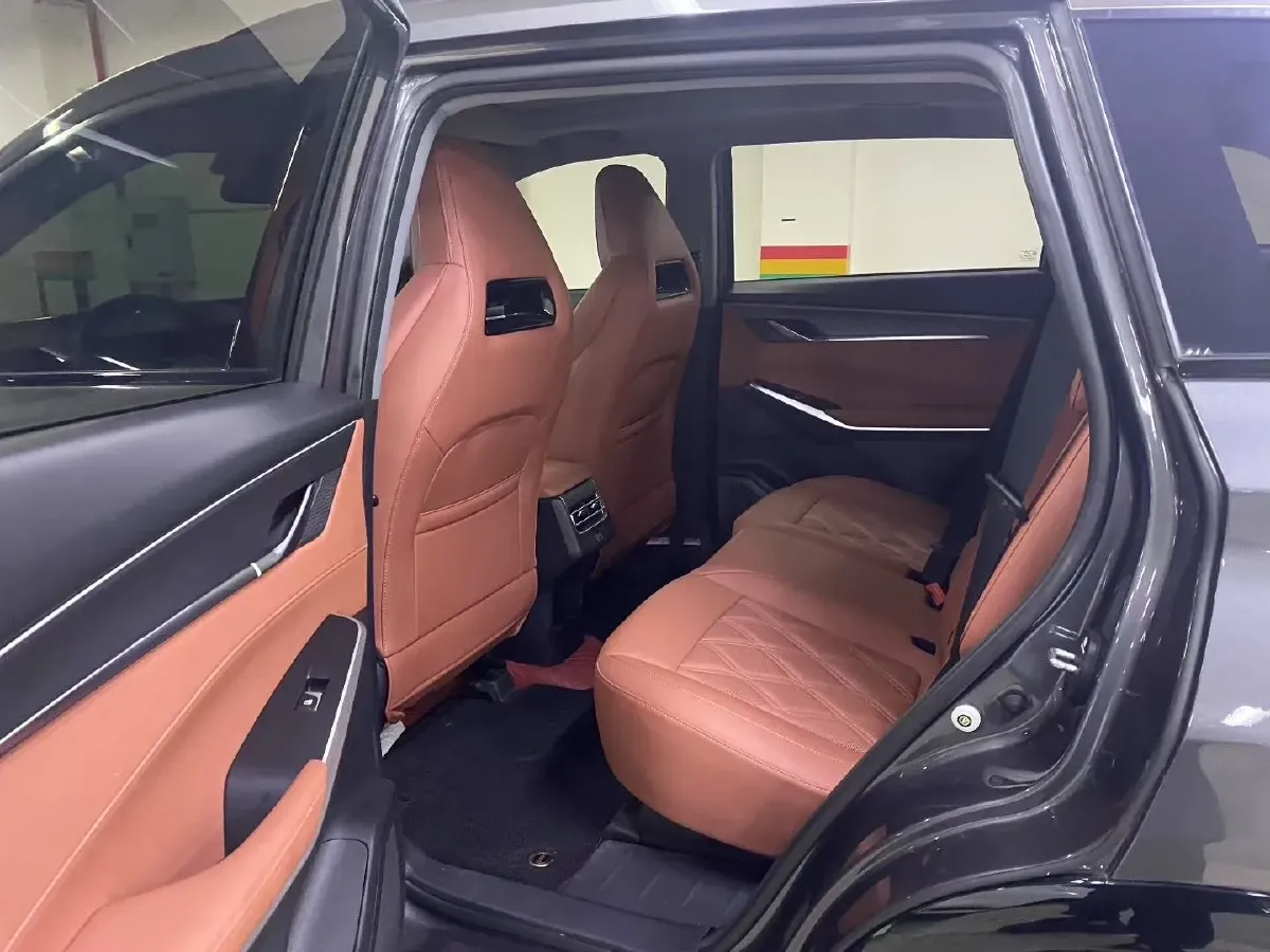 2024 ChangAn CS75 Plus 1.5T 188HP L4 8AT,autocango,china used car exporter,china ev exporter,chinese used car exporter,chinese used ev exporter