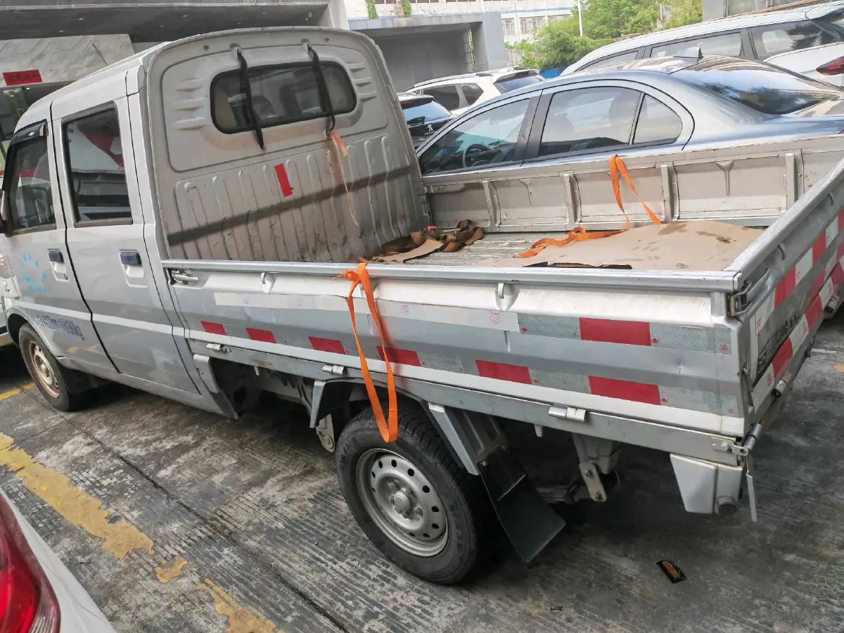 2021 WuLing RongGuang Mini Truck 1.5L 99HP L4 5MT,autocango,china used car exporter,china ev exporter,chinese used car exporter,chinese used ev exporter