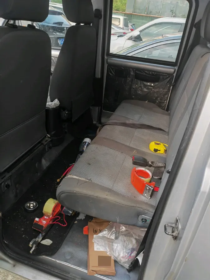 2021 WuLing RongGuang Mini Truck 1.5L 99HP L4 5MT,autocango,china used car exporter,china ev exporter,chinese used car exporter,chinese used ev exporter