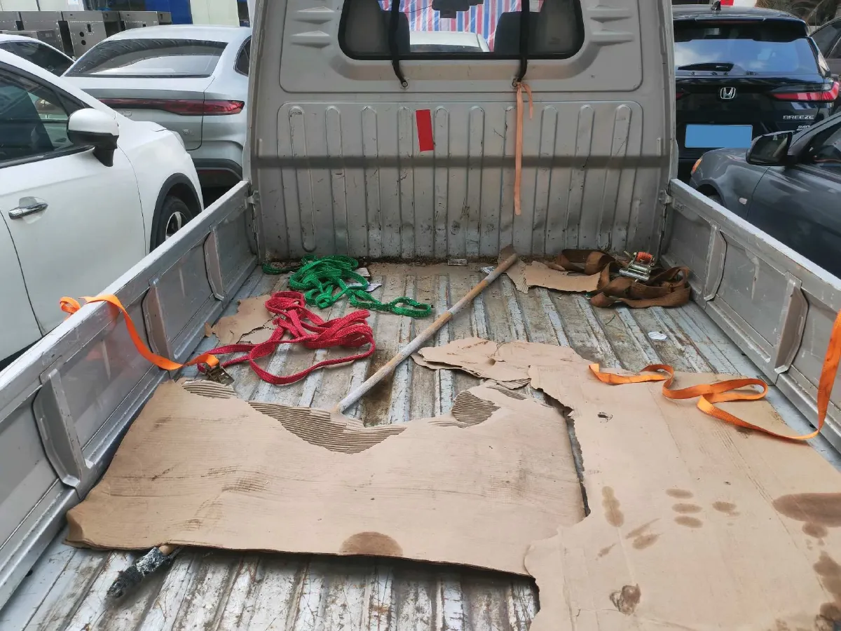 2021 WuLing RongGuang Mini Truck 1.5L 99HP L4 5MT,autocango,china used car exporter,china ev exporter,chinese used car exporter,chinese used ev exporter