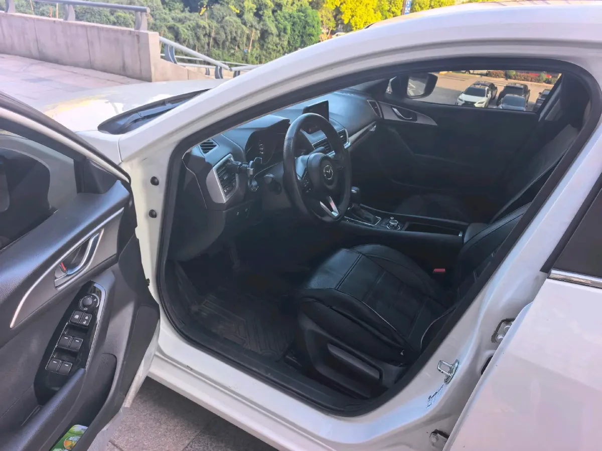 2017 Mazda 3 Axela 1.5L 117HP L4 6AT,autocango,china used car exporter,china ev exporter,chinese used car exporter,chinese used ev exporter