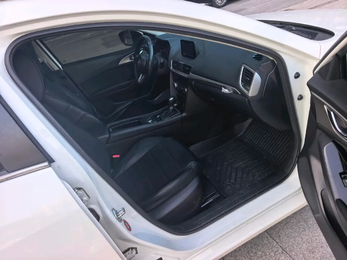 2017 Mazda 3 Axela 1.5L 117HP L4 6AT,autocango,china used car exporter,china ev exporter,chinese used car exporter,chinese used ev exporter