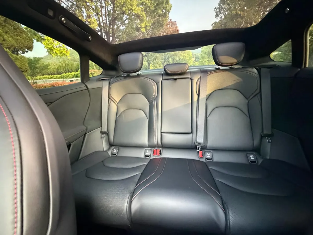 2024 MI SU7 BEV 101KWH,autocango,china used car exporter,china ev exporter,chinese used car exporter,chinese used ev exporter