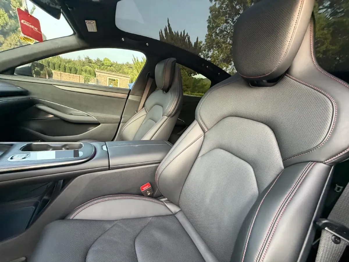 2024 MI SU7 BEV 101KWH,autocango,china used car exporter,china ev exporter,chinese used car exporter,chinese used ev exporter