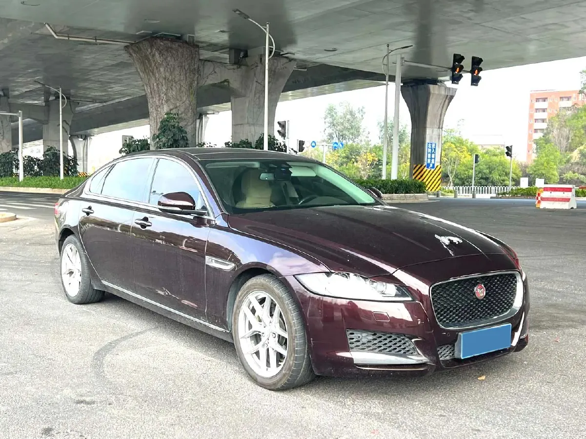 2020 Jaguar XFL 2.0T 200HP L4 8AT,autocango,china used car exporter,china ev exporter,chinese used car exporter,chinese used ev exporter