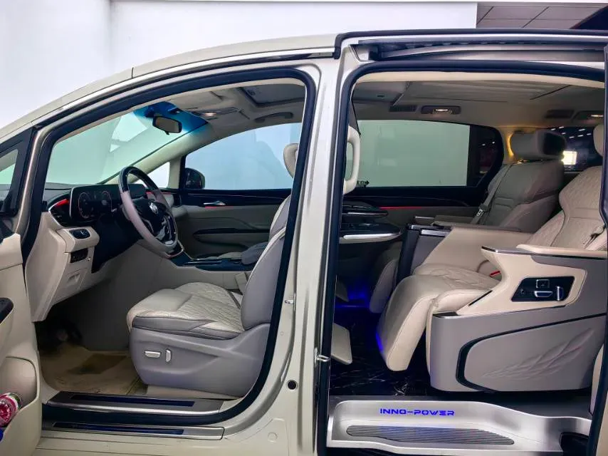 2022 Buick GL8 2.0T 237HP L4 9AT,autocango,china used car exporter,china ev exporter,chinese used car exporter,chinese used ev exporter